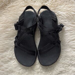 Chacos ZX/1  black sandal